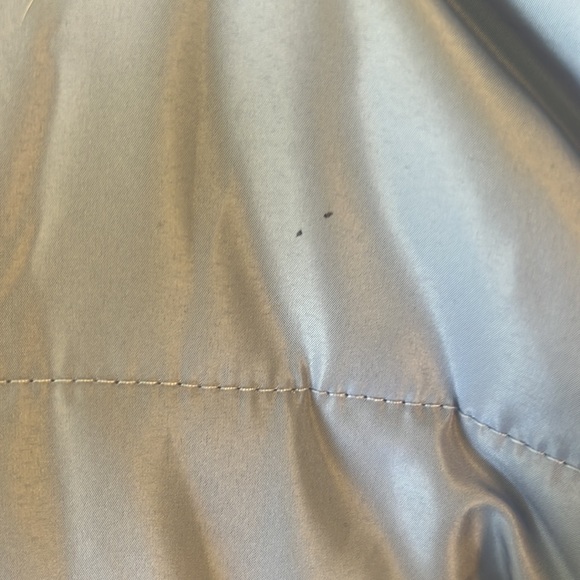 Light periwinkle blue zip up Crop Puffer Jacket Medium - Picture 7 of 8